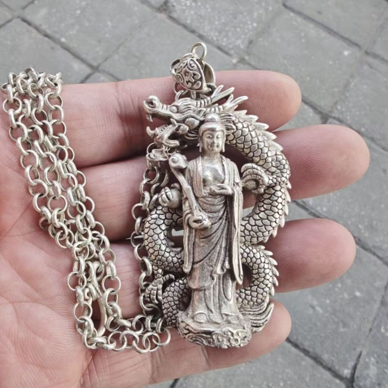 Vintage Collectible Jewelry - สร้อยคอจี้พระพุทธรูปชุบเงิน วินเทจ มหาวิโรจนะ สภาพดี ของสะสม เครื่องประดับ