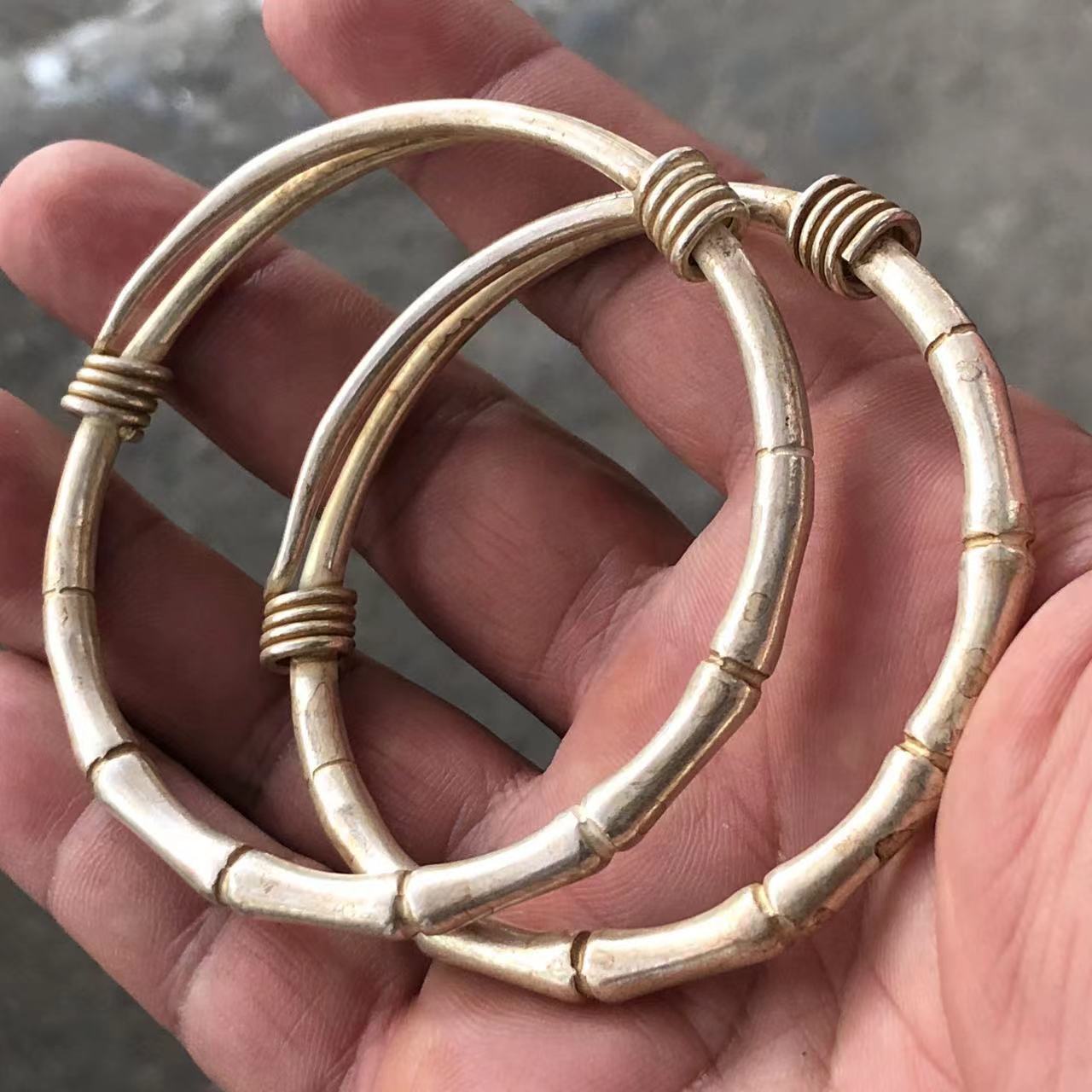 Vintage Collectible Jewelry - กำไลข้อมือเปิดลายไม้ไผ่ชุบเงินทองแดงสีขาวสไตล์วินเทจ ของสะสมนำโชคสไตล์จีนโบราณ ของขวัญเครื่องประดับสำหรับผู้หญิง