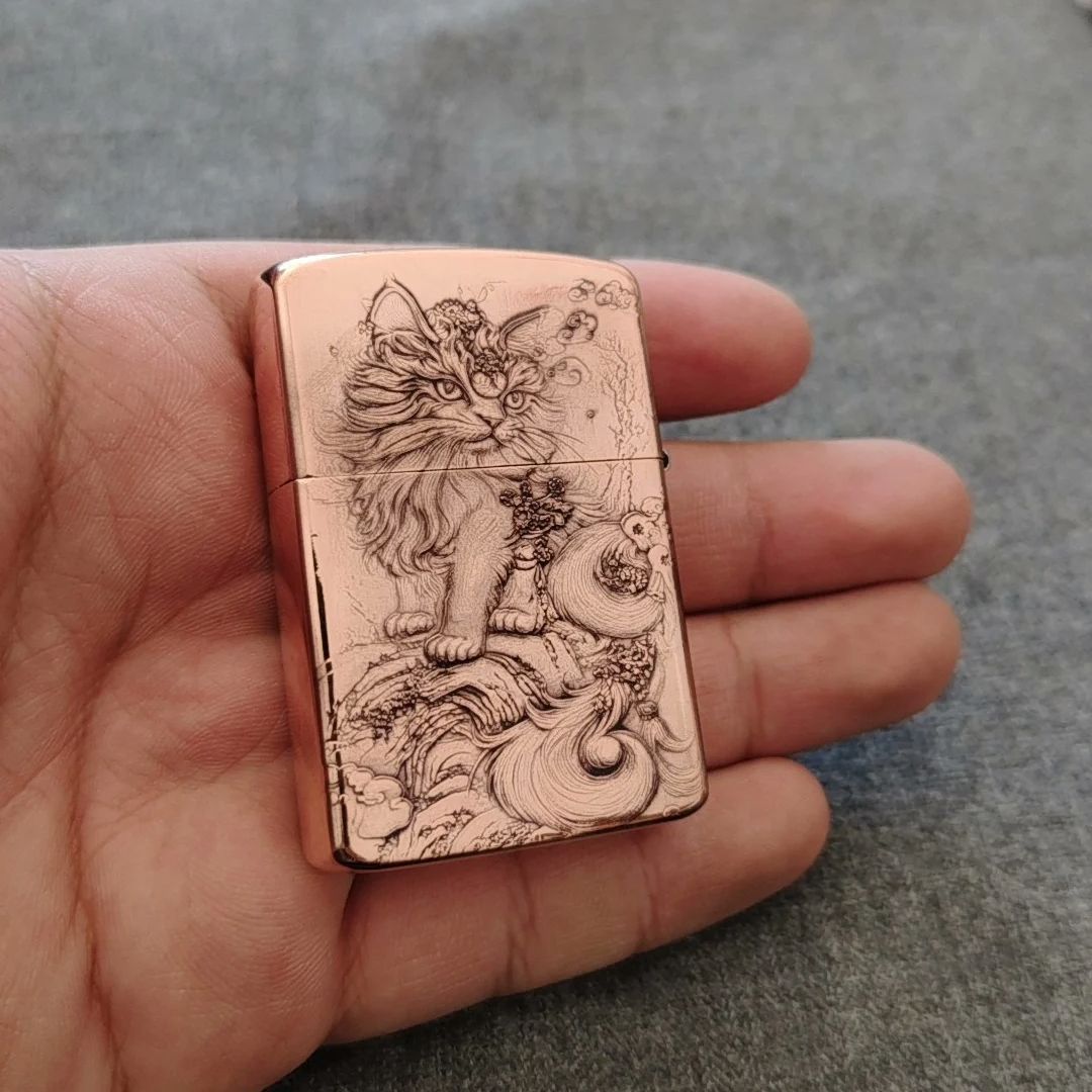 ไฟแช็คทองแดงสีแดงลายนูนรูปแมว  - Vintage Collectible Lighters บทวิจารณ์และราคา