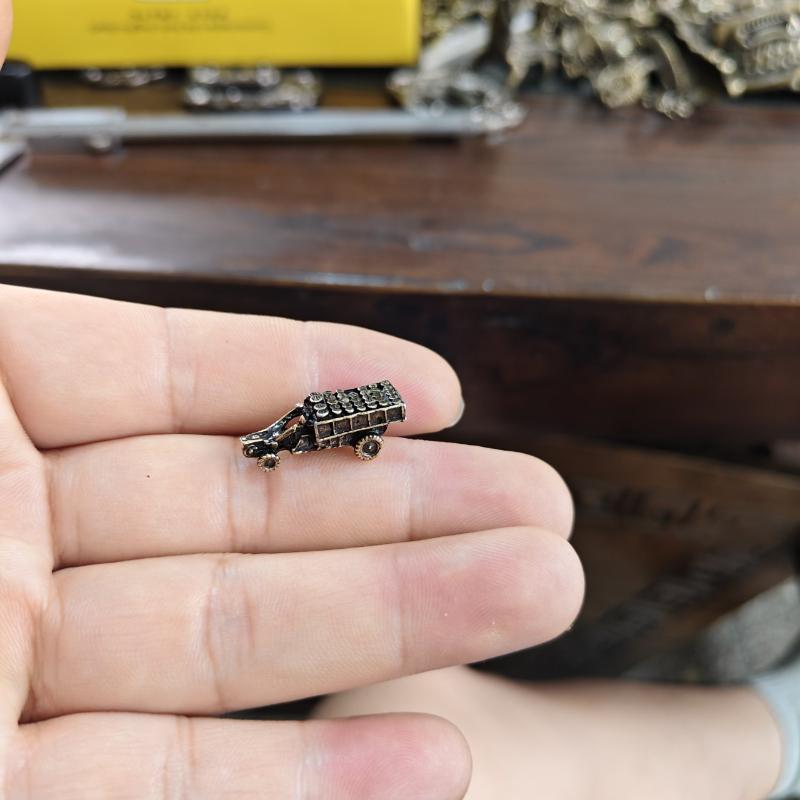 รถบรรทุกเหล็กจำลอง ดีไซน์วินเท - Vintage Collectible Trucks บทวิจารณ์และราคา