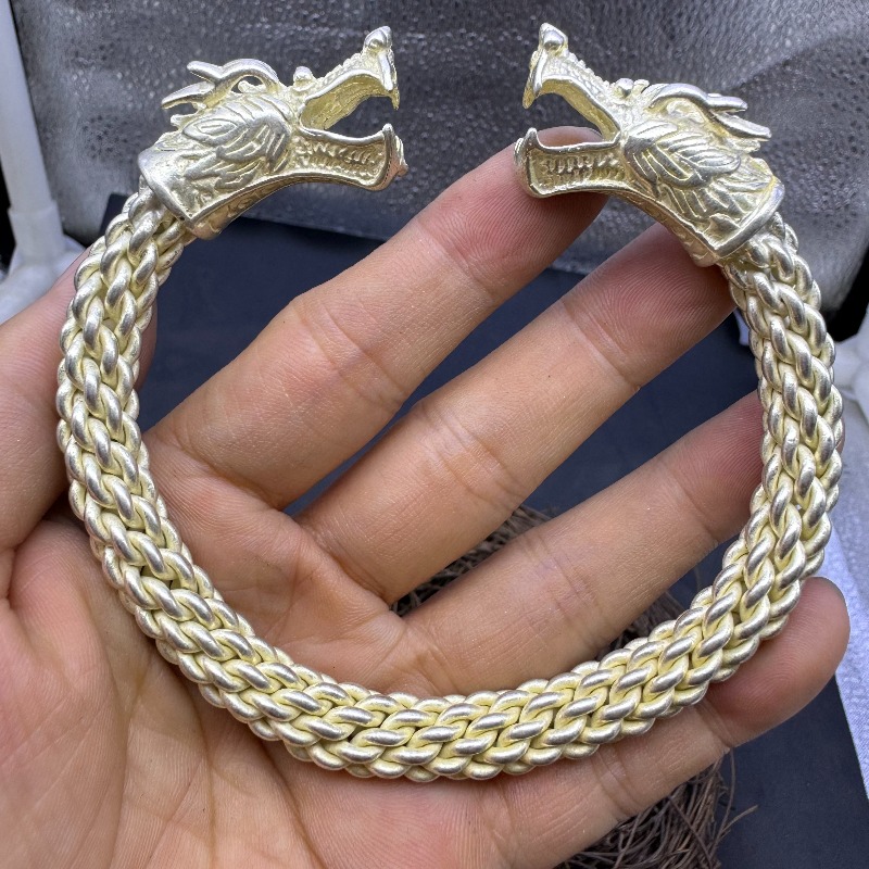 กำไลข้อมือลายมังกรโบราณสมัยราช - Vintage Collectible Jewelry บทวิจารณ์และราคา