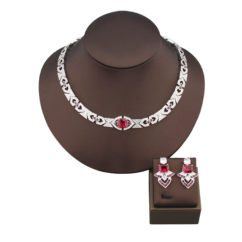 คอลเลกชันสร้อยคอต่างหูเม็ดกลมส - Vintage Collectible Jewelry บทวิจารณ์และราคา