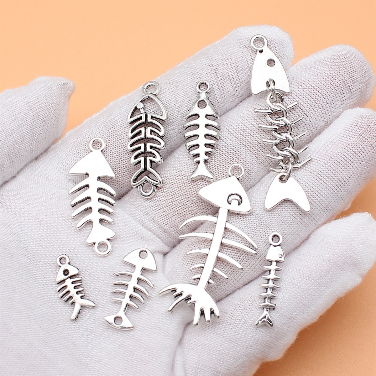8ชิ้นกระดูกปลาสีเงินโบราณคอลเล - Vintage Collectible Jewelry บทวิจารณ์และราคา